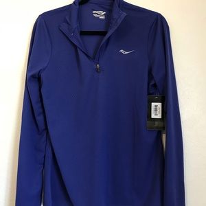 3/$15 ❤️ Women’s Saucony Transition top
